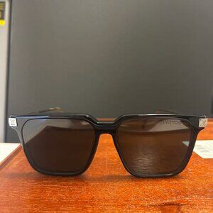 Louis Vuitton Rise Sunglasses